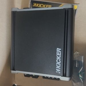 Selling a Kicker 800 watt class D amp mono